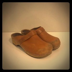 Sanita Clogs